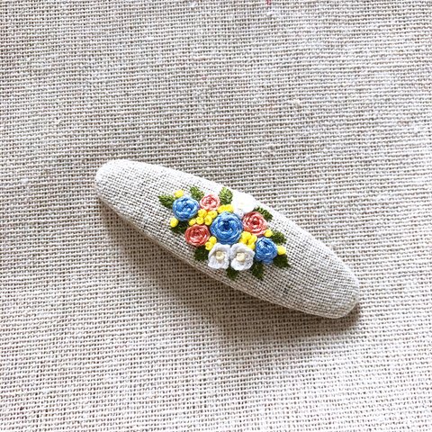 刺繍花ヘアピン