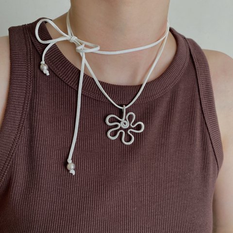 (ラスト1点) tying choker necklace / swirl flower (white)  ⌘ ネックレス チョーカー お花 