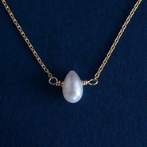 STONE Pure pearl necklace