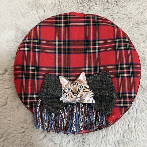【一点限り】タータンチェックベレー帽レッド 猫ちゃん フリンジ