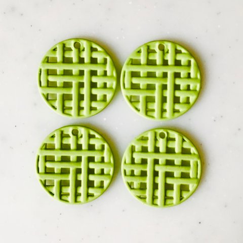 Green Plaid Circle Pendant Tops