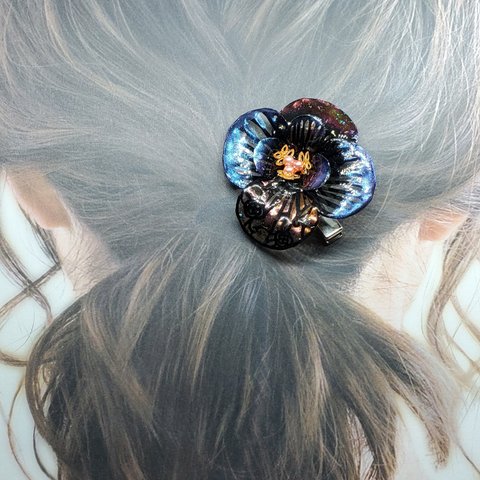 [受注製作]静かに燃ゆる情熱の花[ヘアクリップ]