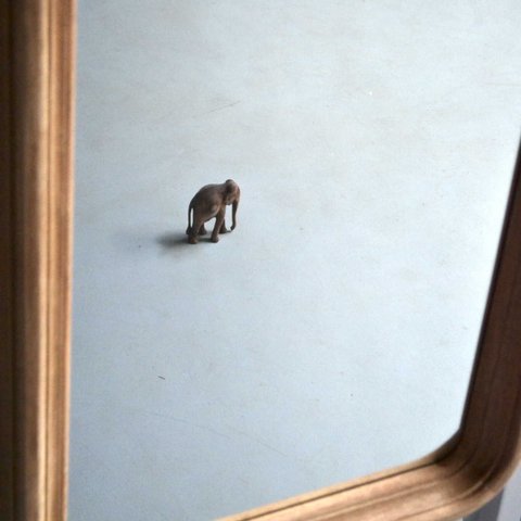 Wall mirror