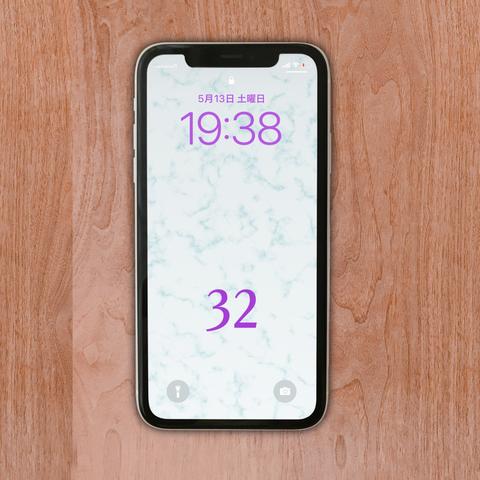 【ターコイズ】【数字】運気UPの「32」とシンプルな大理石の待ち受け