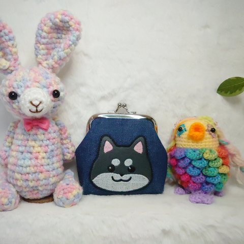 《19》柴犬　カラー刺繍コインケース　黒柴