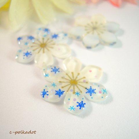 flower〈雪の結晶〉ブローチ