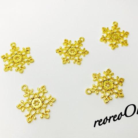 ★ 雪の結晶 透かしチャーム ゴールド