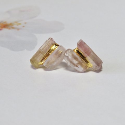 宝石桜＊Pink Tourmaline × Kunzite＊金継ぎピアス／M size