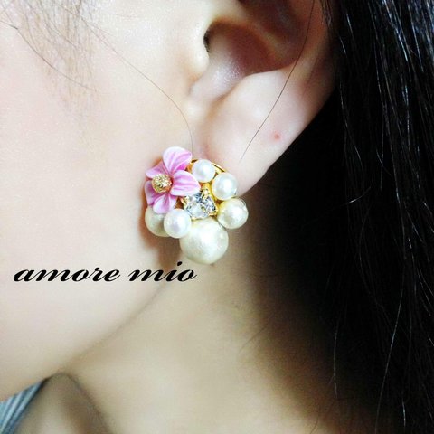 Small Spring Flower and Pearl Earrings ／ Pink