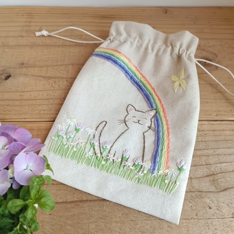 猫ちゃんと虹の橋の刺繍巾着【受注生産】