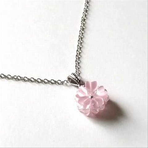 桜のネックレス♪Selectピンク♪piccolo：キャッツアイ：春のさくらをイメージしたネックレスです♪桜のチャーム♪