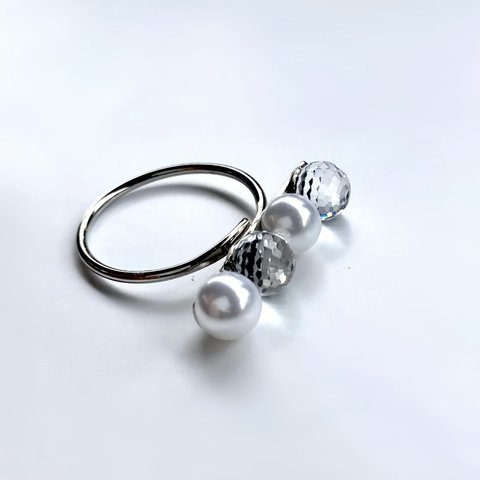 crystal pearl ring