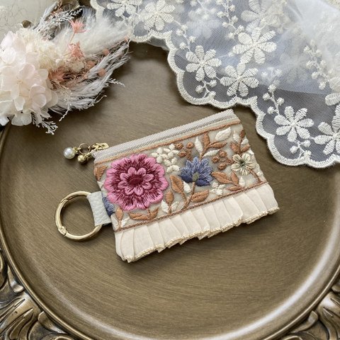 《インド刺繍リボン》 10cmファスナーポーチ