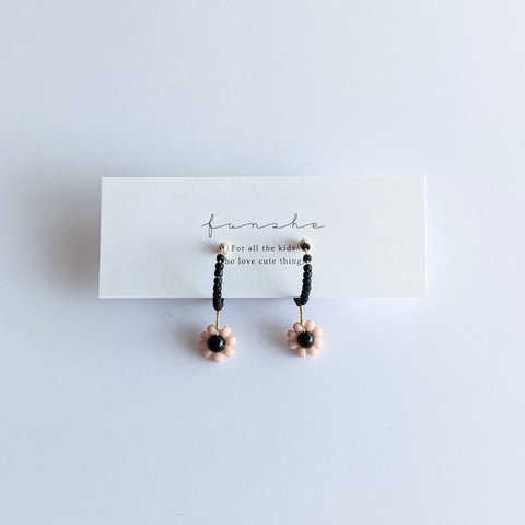 Tiny flower earrings (apollo)