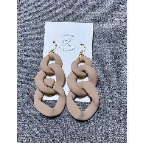 3連チェーンピアス