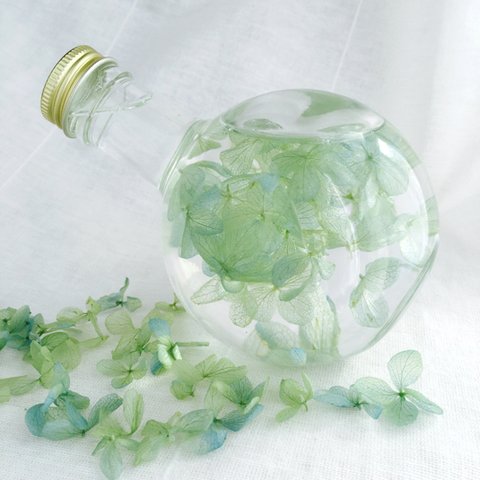 【香る】あじさいハーバリウムランプ〜pale green〜