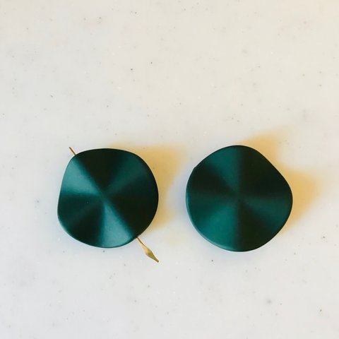 Green Rubber Wavy Beads 