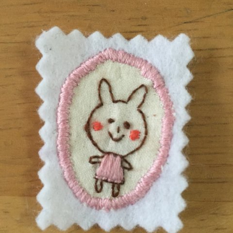 手刺繍ほのぼのアップリケ 〜うさぎちゃん