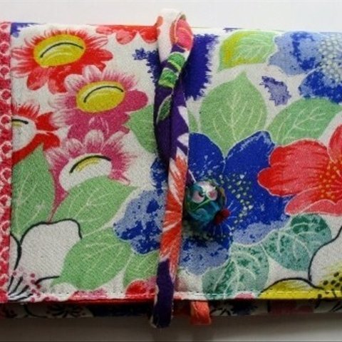 ７０１１　絞りと花柄の着物で作った和風財布・ポーチ＃送料無料