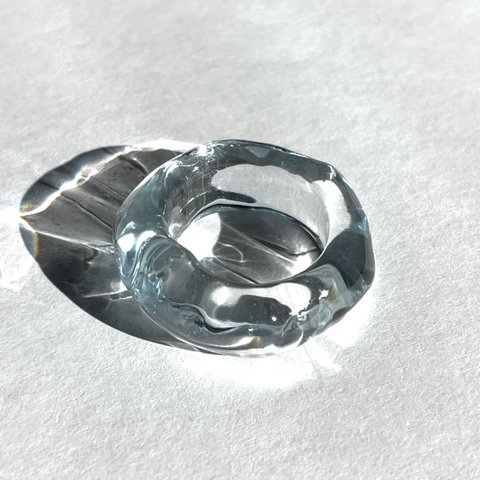 1-20号 sumi/透き通る水色のレジンリング 透明感溢れるクリアアクセサリー 涼しげなレジン指輪  　ギフトラッピング対応【no.05/ sumi / light blue1