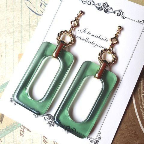 Rectangle earrings（Green）