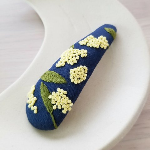 ミモザの刺繍スリーピン【受注制作】