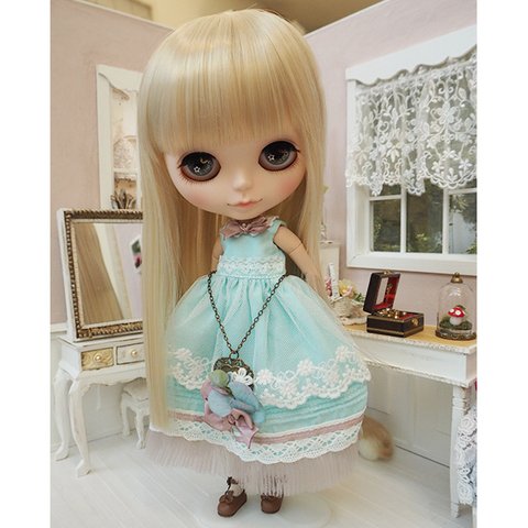 ネオブライス ウィッグ ぱっつんストレートシャンパンゴールド 10インチ/ドール Blythe