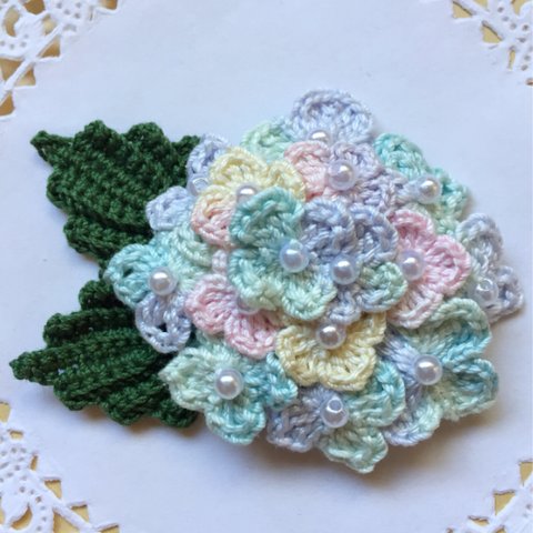 ハンドメイド☆紫陽花モチーフでお洋服帽子バッグなどへのワンポイントにアレンジ♡レース編み