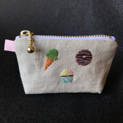 刺繍ミニミニピルポーチ  おやつ