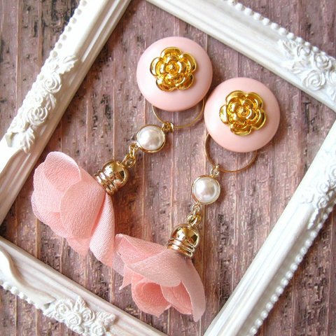 ヴィンテージボタンアクセサリー　アンティーク　ボタンピアス　ボタンイヤリング　【button pierced earrings(6)】+++KOLORS+++