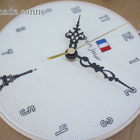 フランス パリ エッフェル塔 刺しゅう 時計