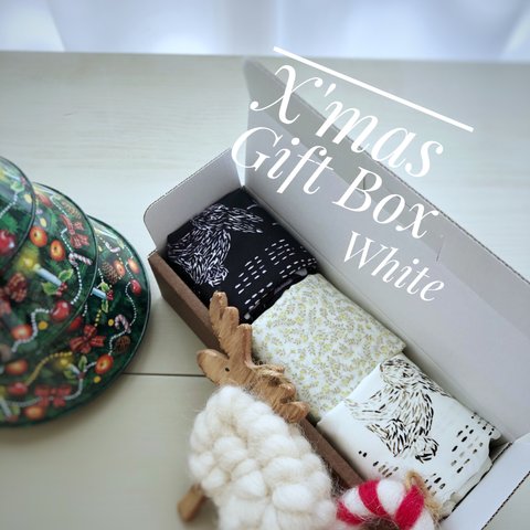 X'mas Gift Box  白黒の世界/白