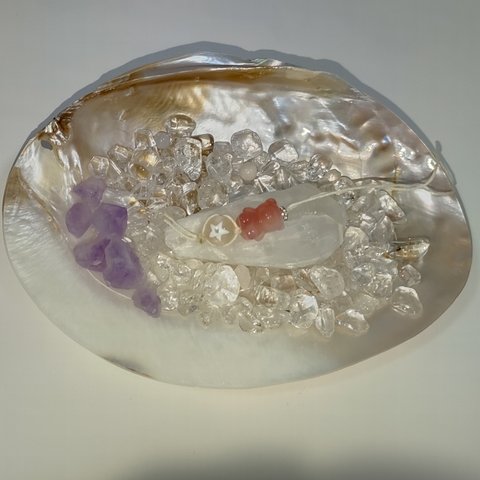 塩源くまちゃん日月星天珠に玉乗りストラップ  Strap of Crystal Teddy on Dzi Bead, amulet