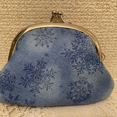 【送料無料】雪の結晶のキラキラ　がま口財布