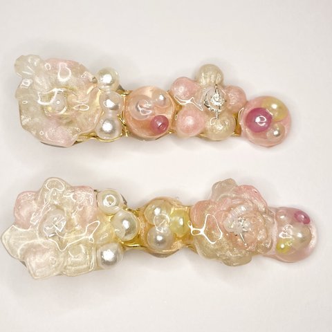 【2つで1セット】お花とパールのキラキラなヘアクリップ ピンク 白