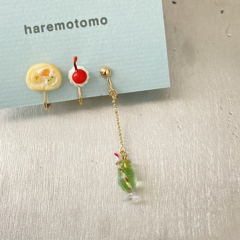 メロンソーダとフルーツロールのピアス/イヤリング　*ミニチュア