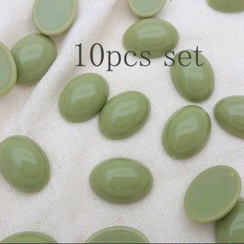 【再販×4】10個セット!くすみグリーン  13×18mm オーバルカボション アクリル/ベイクドカラー