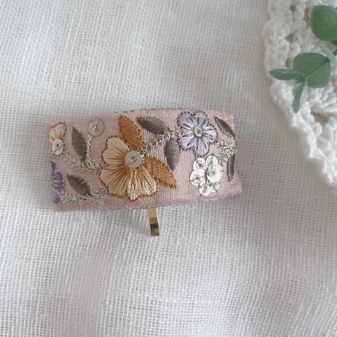 自由に曲げれるポニーフック　インド刺繍　pink beige スパンコール