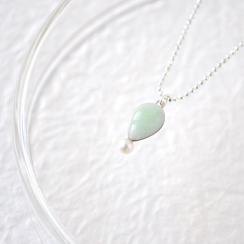 [New]七宝焼「さかさしずくと淡水パールのネックレス〜mint green〜」