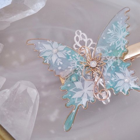 （green）雪の妖精の蝶へアクリップ（hair ornaments of  butterfly 〜fantasy of spring and winter〜）