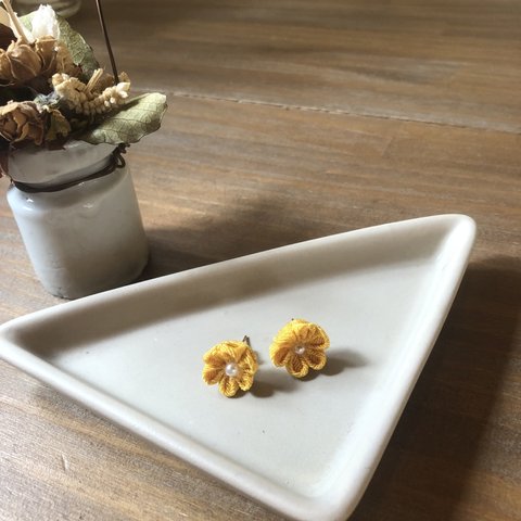 💛花一輪ピアス(黄色)💛