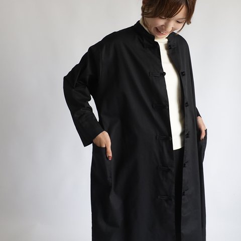 ＊新作『花ボタン ロングシャツ ワンピース／羽織りコート」上質コットン１００％ゆったり（dr520）B96 