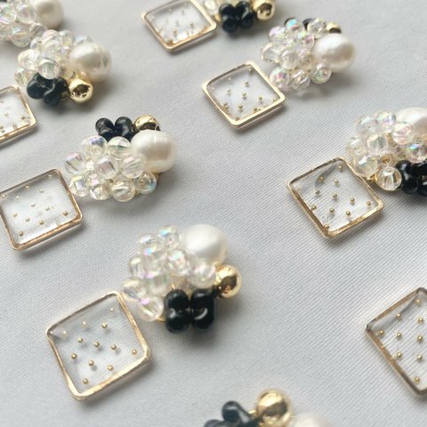 ピアス/イヤリング　beads × clear dots