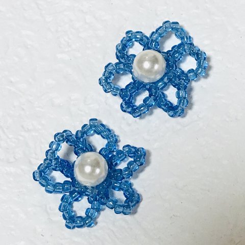 Flower petit earring ⭐︎Blue