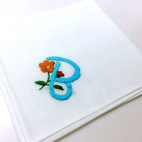 イニシャル刺繍ハンカチ 【B】　20*20