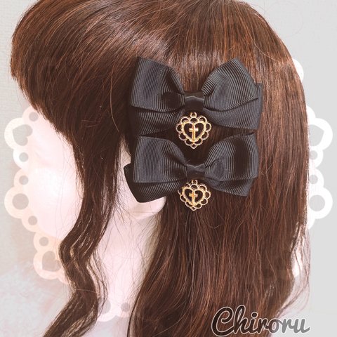 ハートクロス♡ヘアクリップ(ブラック) 量産型 地雷 ロリィタ ゴスロリ メイド コスプレ 病みかわ 十字架 クラシカル プレゼント ギフト ヲタ活 推し活 ヘアメ 担当カラー ネイビー 黒