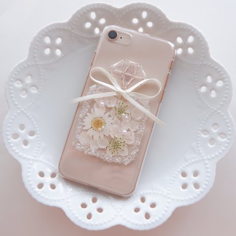 お花の詰まった香水瓶❁.*･ﾟドライフラワー・押し花iPhoneケース  ホワイト【※iPhone専用ページ】