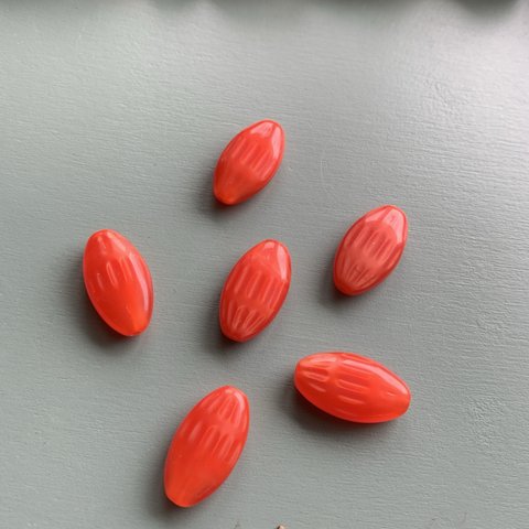 【2コセット】JIRI＊IVANA#czech beads#チェコビーズoval20✖️11㍉ tomato red