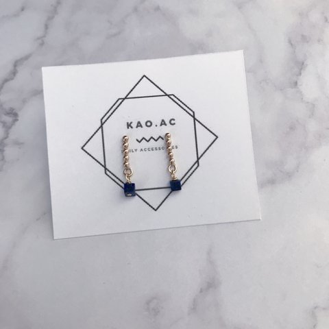 【14kgf】新作　小さなつぶつぶとcubeラピスラズリのbar pierce orノンホールピアス　ゴールドピアス