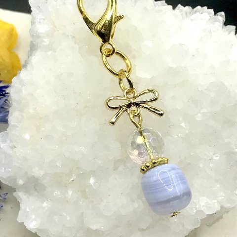 リボン🎀チャームNo.4/レインボーオーラ水晶＆ブルーレースアゲート